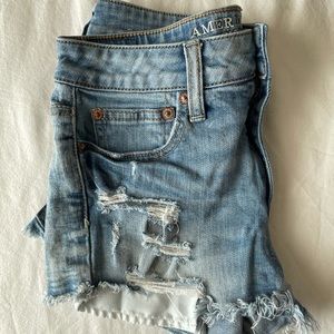 American Eagle high waisted denim shorts! Size 0